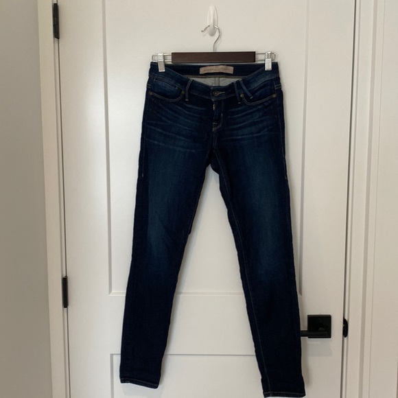 Guess Dark Wash Jeans - Picture 1 of 8